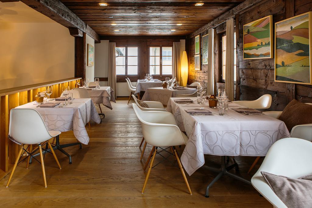 & Restaurant Zum Schwarzen Baeren Andermatt